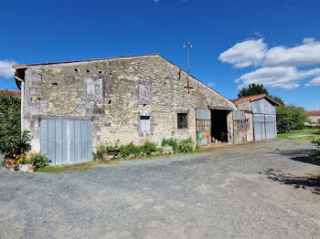 maison à Saint-Loup (17)