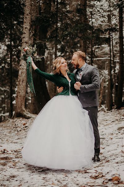 Wedding photographer Roman Yuklyaevskiy (yuklyaevsky). Photo of 11 December 2017