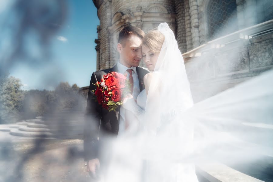 Fotografo di matrimoni Sergey Bezmenov (bezimianniy). Foto del 12 febbraio 2019