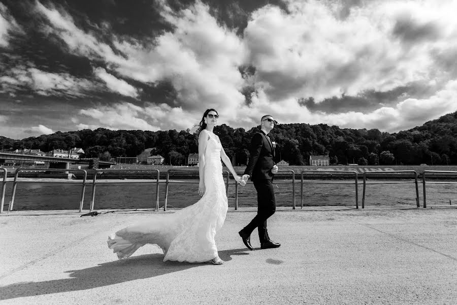 Fotógrafo de casamento Danas Rugin (danas). Foto de 4 de março 2020