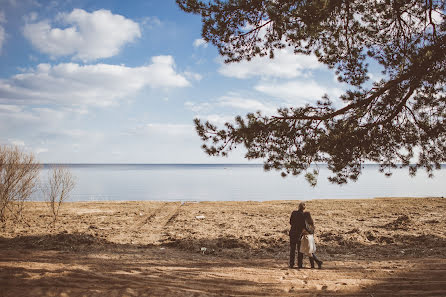 Fotógrafo de casamento Elizaveta Zavyalova (lovelyphoto). Foto de 5 de junho 2015