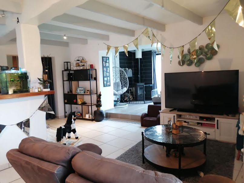 Vente maison 5 pièces 114 m² à Longeves (17230), 306 700 €