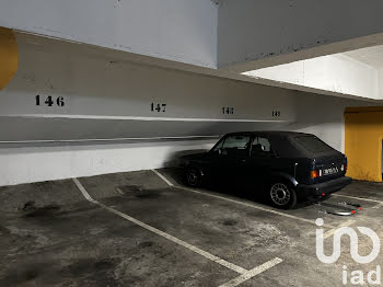 parking à Paris 12ème (75)