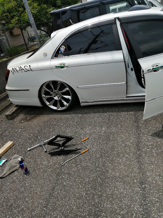 クラウンマジェスタの生脚・ぴょんぴょん跳ねる・MAJESTIC VIOLENCE・TEAM YANSYAに関するカスタム事例の投稿画像1枚目
