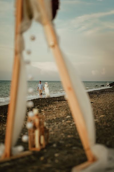 Fotógrafo de casamento Zehra Dinç (141273). Foto de 13 de setembro 2020