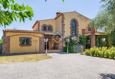 Villa 8