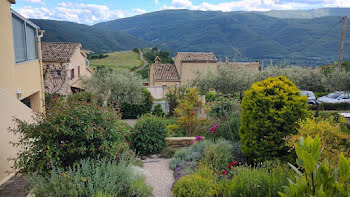 villa à Sisteron (04)