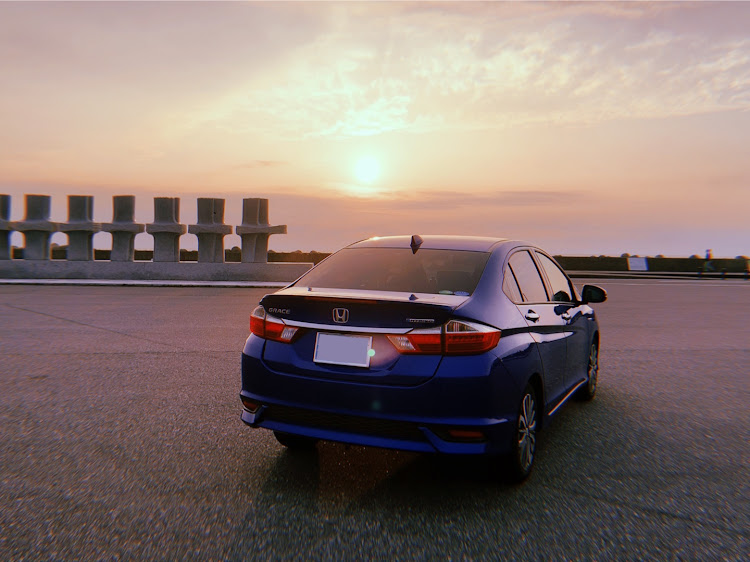 グレイスの納車2ヶ月記念日に関するカスタム事例の投稿画像1枚目