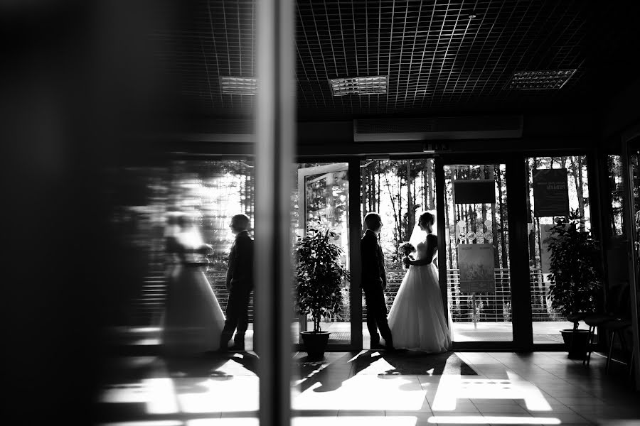 Fotógrafo de casamento Vyacheslav Luchnenkov (lucnenkov). Foto de 3 de setembro 2019