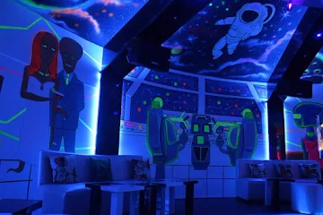 3D UFO Revolving Lounge Bar photo 