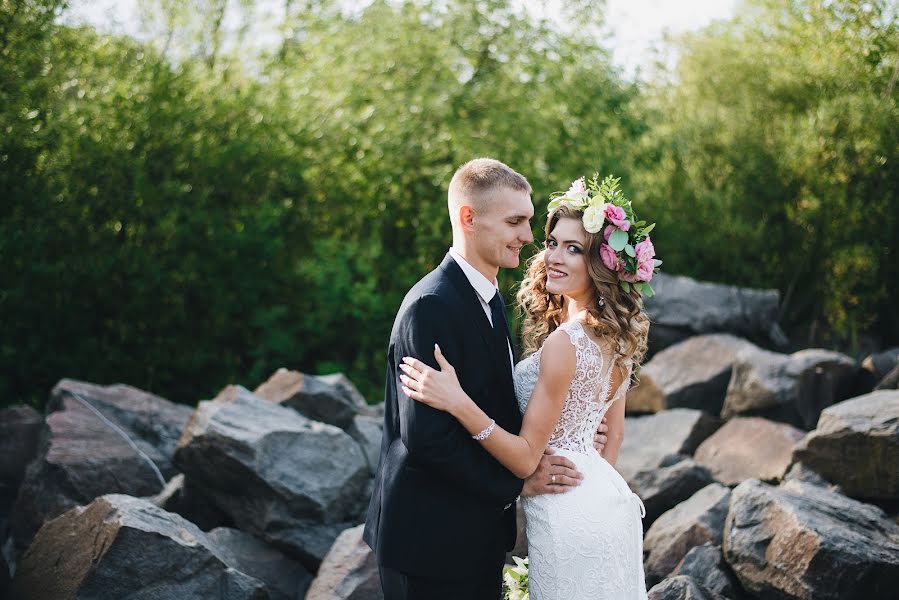 Fotógrafo de casamento Anna Meleschuk (annmell). Foto de 12 de março 2019