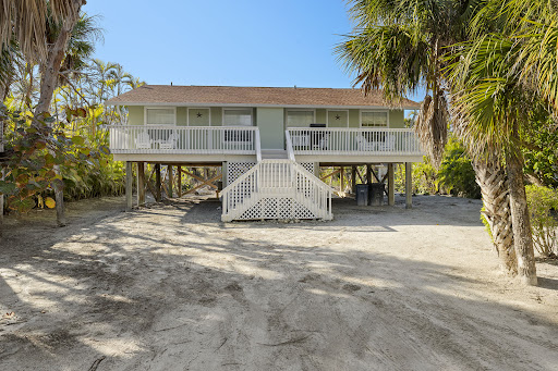 Appartement avec terrasse en bord de mer 1