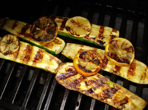 Grilled zucchini with grilled lemon.