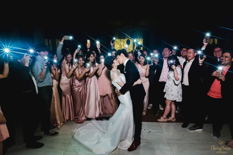 Wedding photographer Ittipol Jaiman (cherryhouse). Photo of 3 June 2018