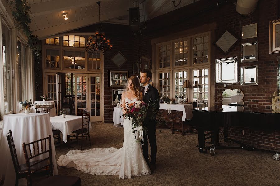 Fotografo di matrimoni Britt Dumonceaux (brittrenderphoto). Foto del 29 dicembre 2019