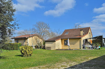 ferme à Marcillac-Saint-Quentin (24)