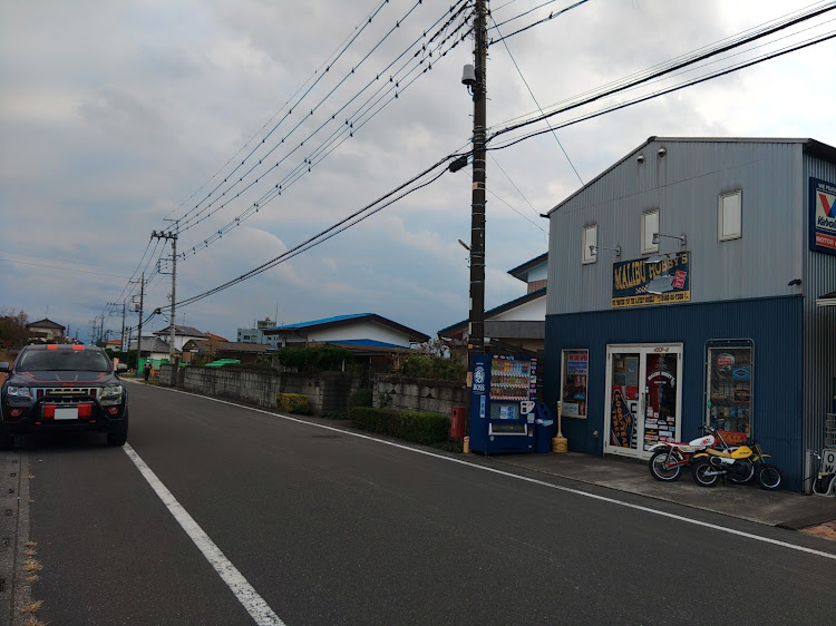 グランドチェロキーのGeneral Tire GRABBER APT・MALIBU Hobby´s・ROAD RUNNER・ローガン・日の丸に関するカスタム事例の投稿画像1枚目