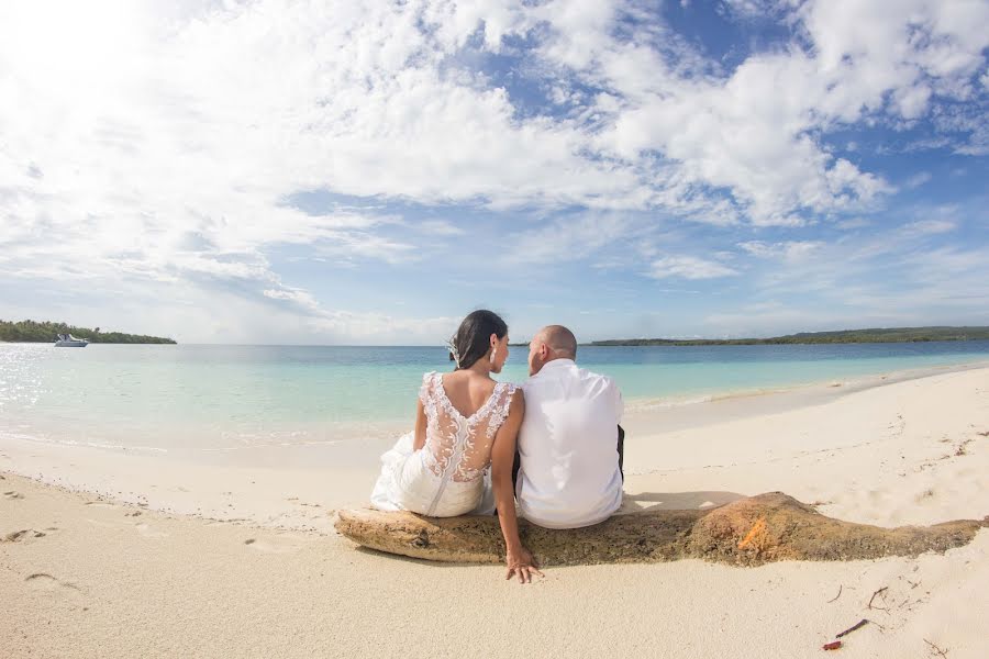 Wedding photographer Jesús Paredes (paredesjesus). Photo of 6 April 2017