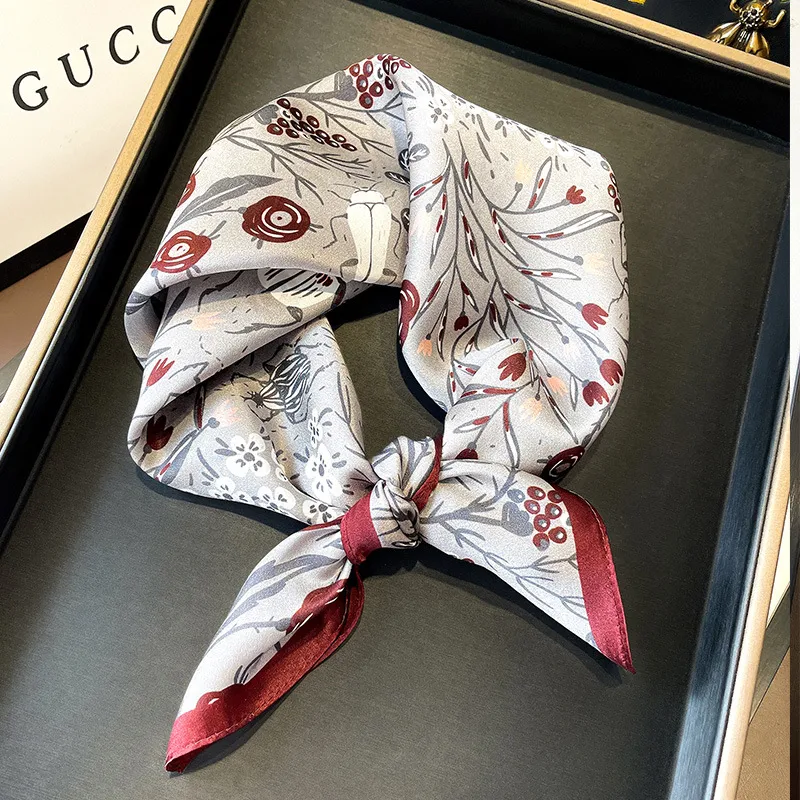 Foulard en soie à fleurs tridimensionnelles pour femmes, nouveau
