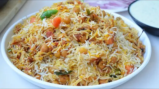 Punjabi Chole Biryani (Claypot)