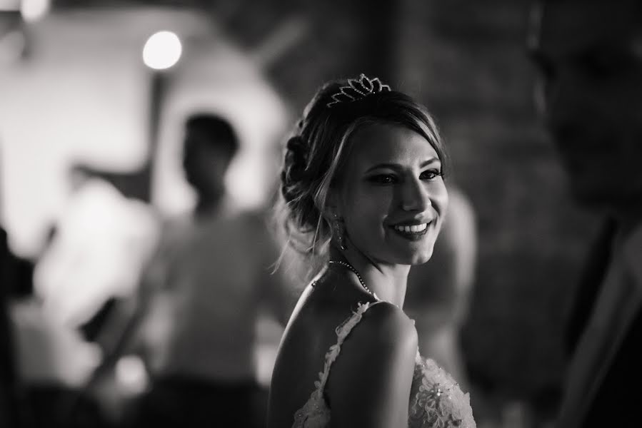 Fotógrafo de casamento Alex Fertu (alexfertu). Foto de 1 de fevereiro 2018