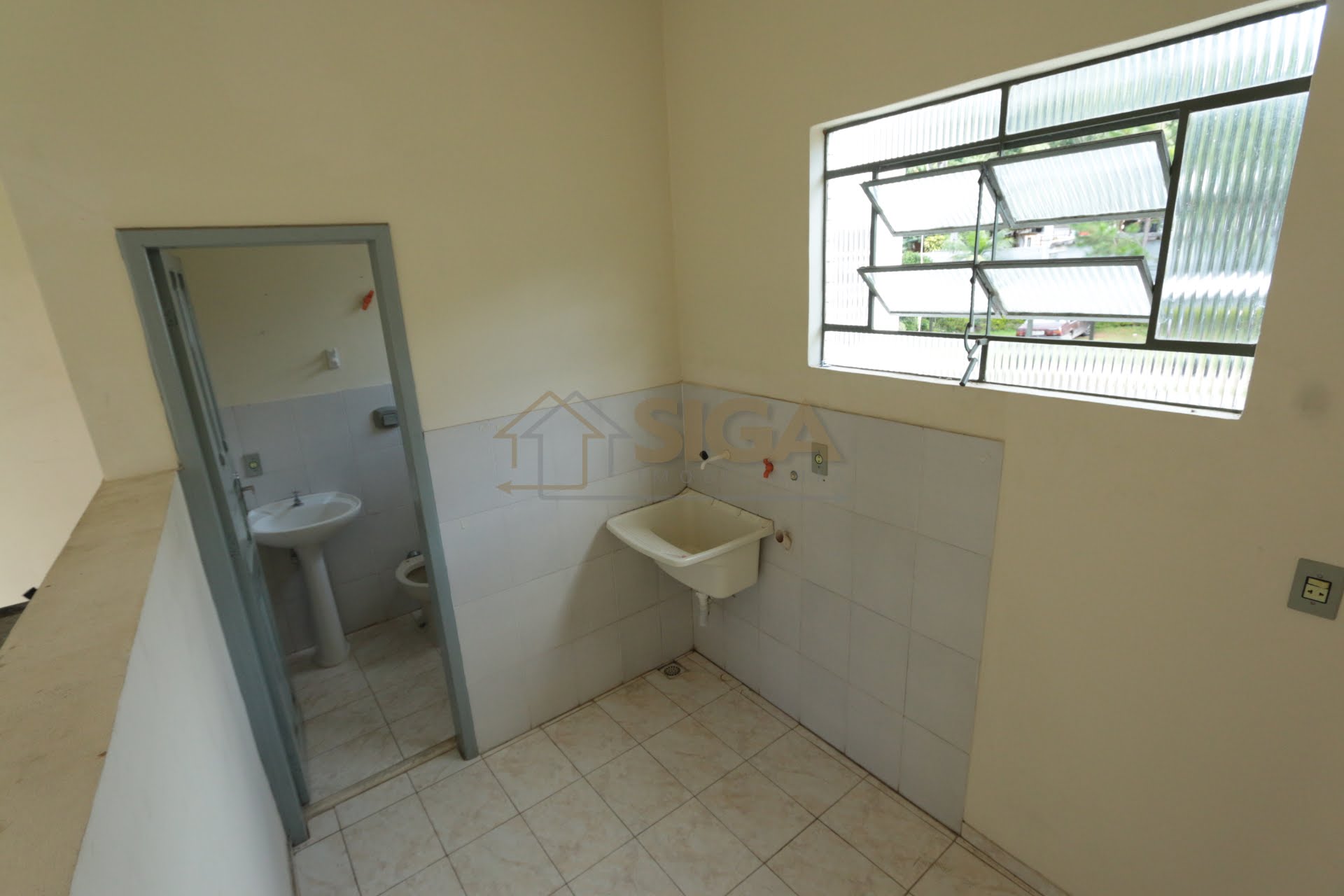 Apartamento para Alugar em Cônego, Nova Friburgo - RJ - Foto 2