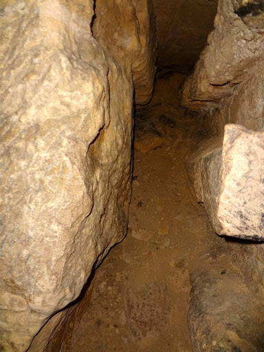 Catacombs (very sad place) Paris France 2011