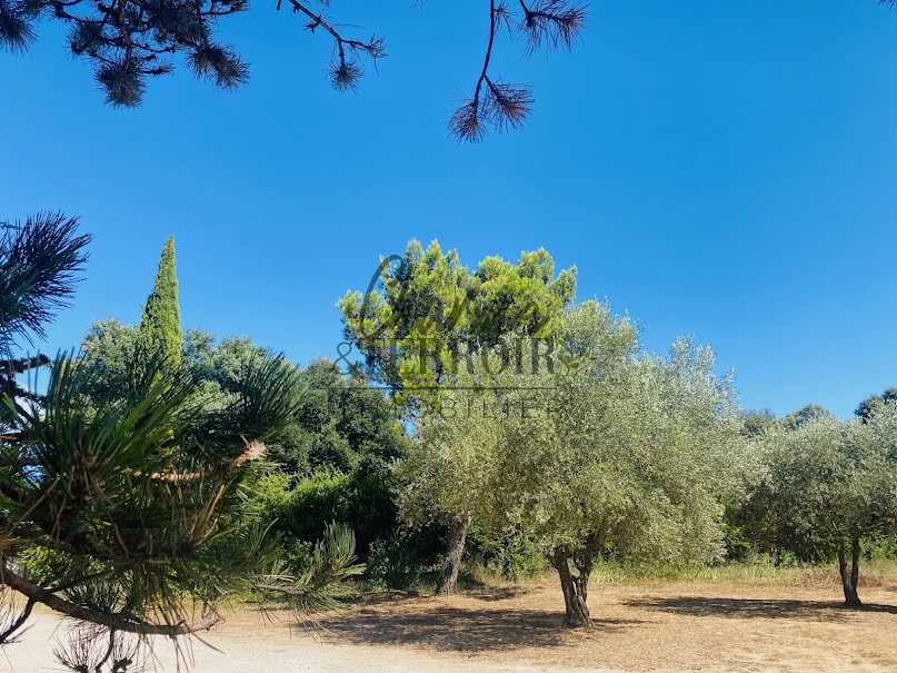 Vente terrain  640 m² à Uzès (30700), 143 000 €