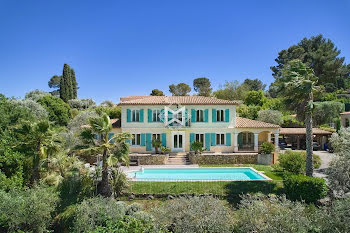 villa à Mougins (06)