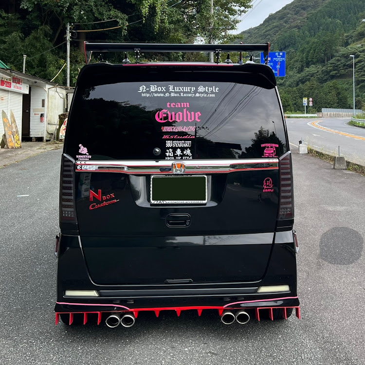 Nボックスカスタムのナイトオフ会・久しぶりの再会(笑)・マフラー出口を見てみたい・team-Evolveに関するカスタム事例の投稿画像5枚目