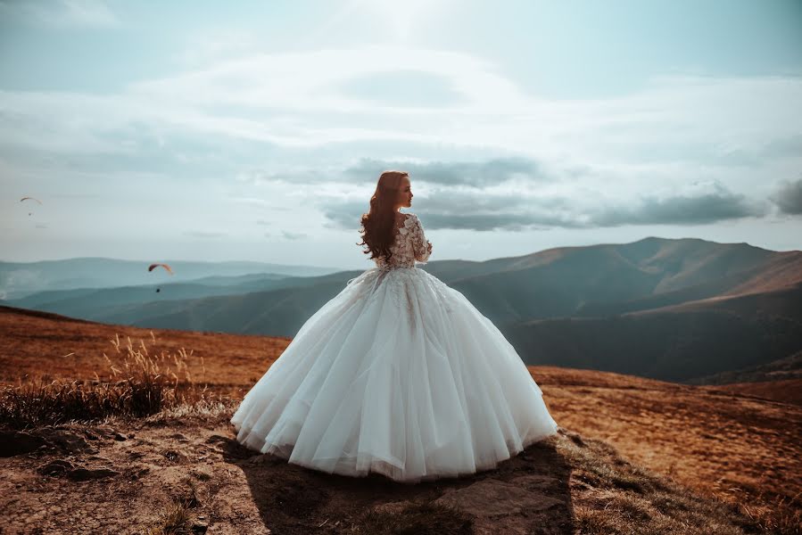 Fotógrafo de casamento Tibor Orosz (orosztiborph). Foto de 13 de fevereiro 2021