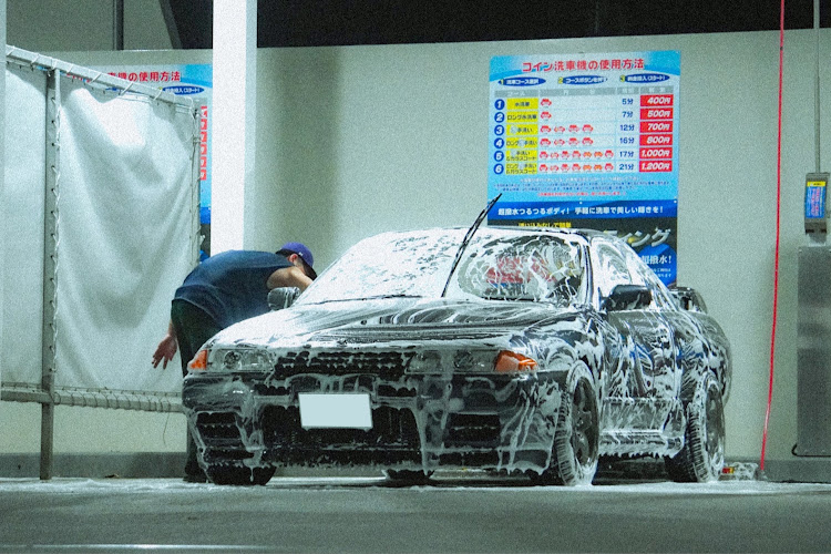 スカイライン GT-Rの７月もよろしくお願いいたします・夏バテ気味・#洗車・車庫調に関するカスタム事例の投稿画像1枚目