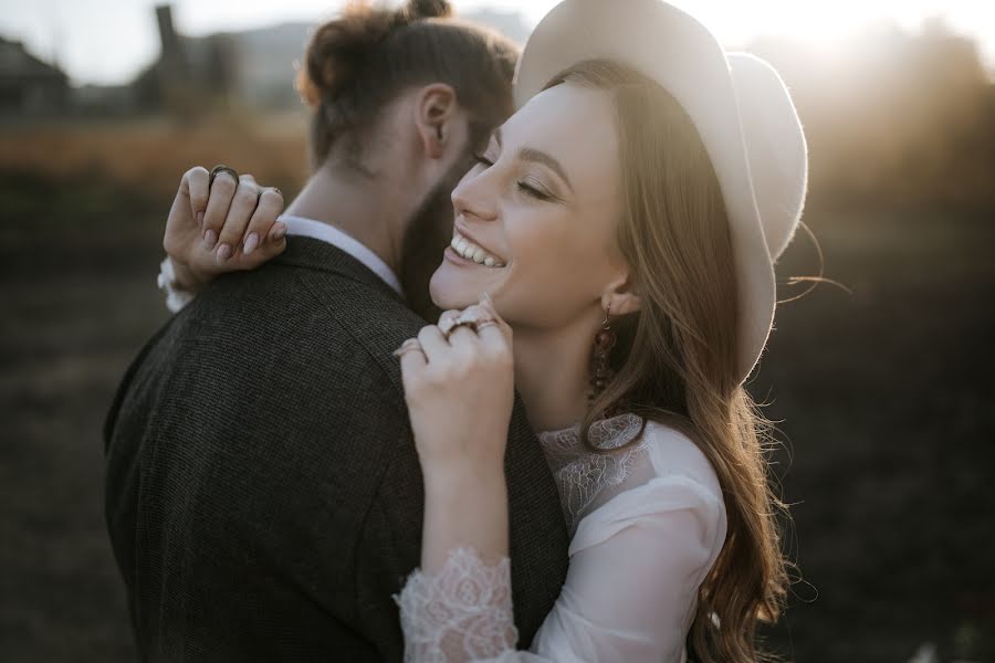 Fotografo di matrimoni Sergey Makarov (makaroffoto). Foto del 7 novembre 2019