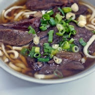 建宏牛肉麵