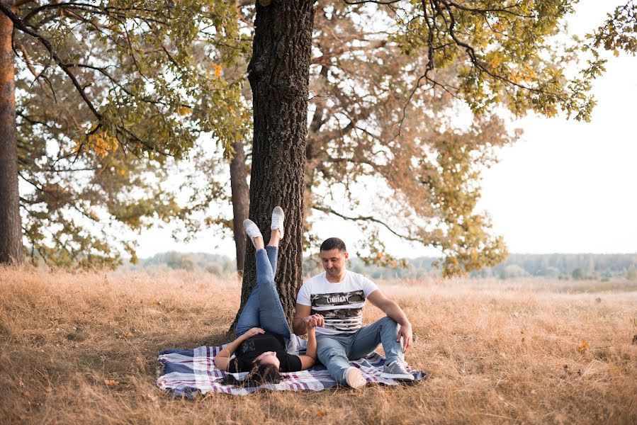 Fotografo di matrimoni Violetta Shkatula (violettashkatula). Foto del 27 ottobre 2020