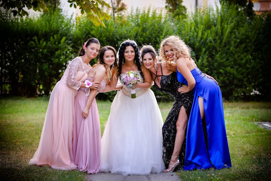 Fotógrafo de casamento Olimpia Todea (olimpiatodea7). Foto de 8 de outubro 2019