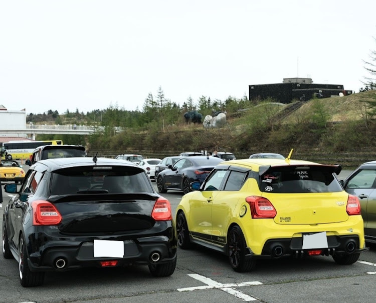 スイフトスポーツのビーナスライン・減衰調整・ウンティーズ・Five color’5・みんなでワチャワチャしよぉ🎶に関するカスタム事例の投稿画像5枚目