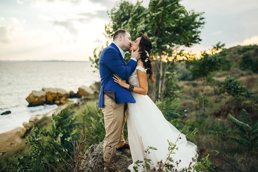 Fotógrafo de casamento Andrew Bondarets (andrey11). Foto de 9 de dezembro 2017