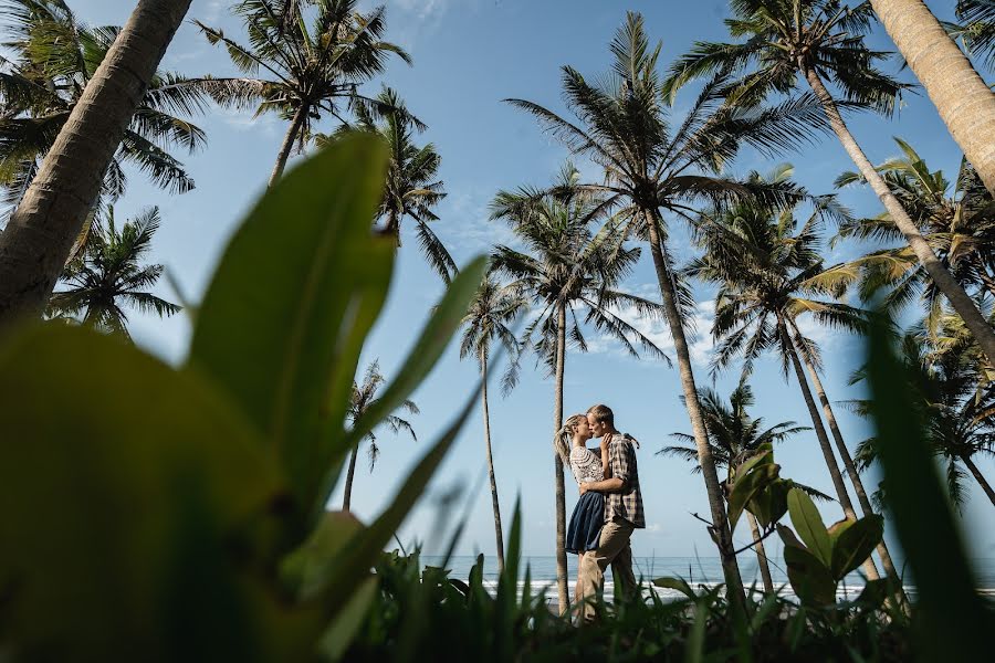 Wedding photographer Dmitriy Pustovalov (pustovalovdima). Photo of 20 February 2019