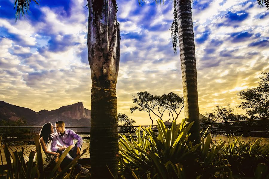 Fotografo di matrimoni Luiz Felipe Andrade (luizamon). Foto del 9 marzo 2018