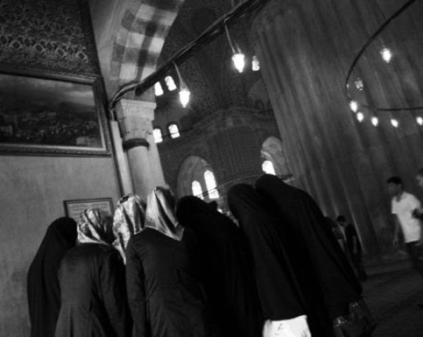 Veils in the Blue Mosque di marco.ricorda