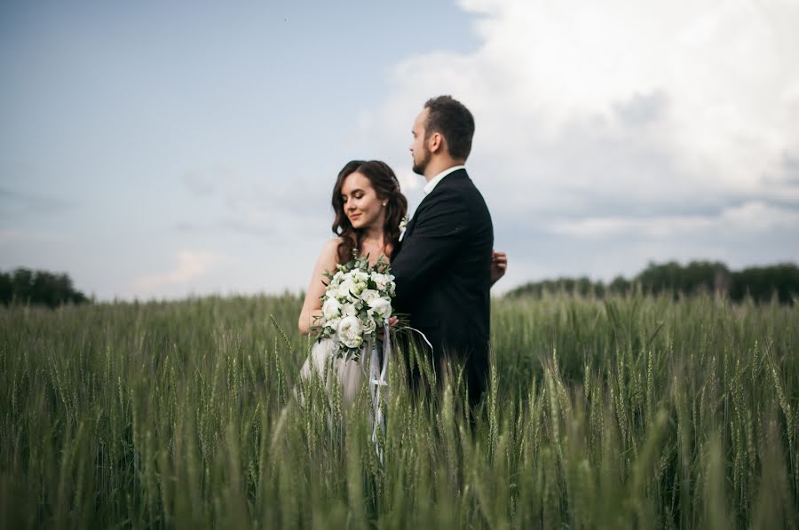 Wedding photographer Sergey Mitin (mitin32). Photo of 12 June 2019