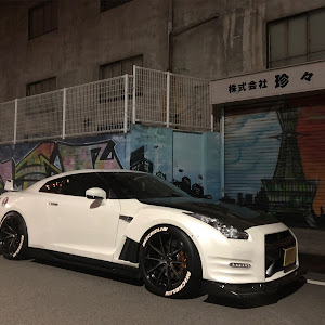 NISSAN GT-R R35