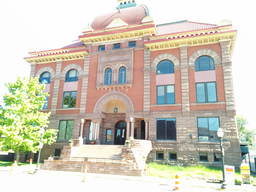 Marquette City Hall