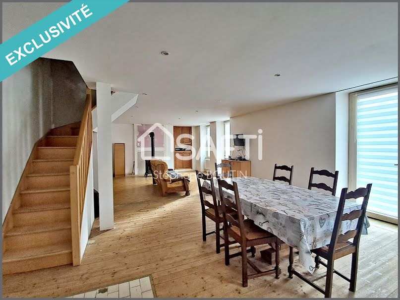 Vente maison 5 pièces 123 m² à Chantonnay (85110), 157 000 €