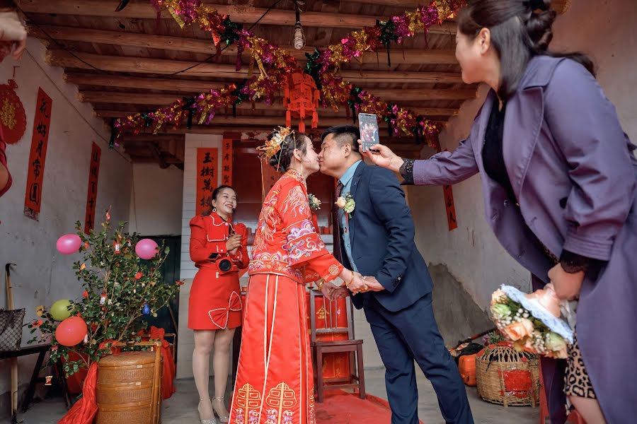 Fotógrafo de casamento Chengkai Li (xiaokai-photo). Foto de 5 de dezembro 2020