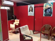 I Shine Beauty Parlour photo 3