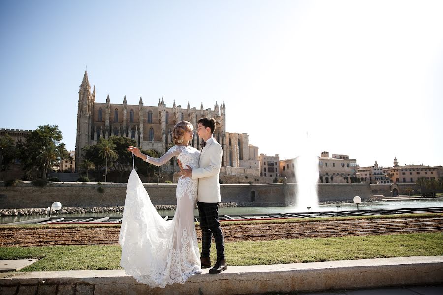 Fotograful de nuntă Aleksandr Lobanov (alexanderlobanov). Fotografia din 17 aprilie