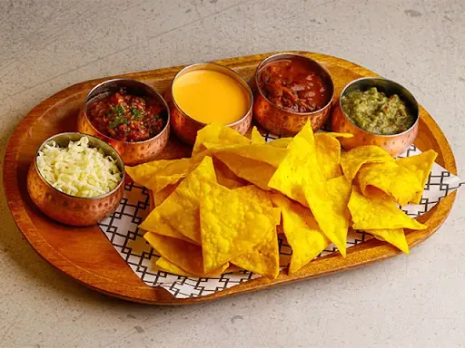 Nachos Platter (V)