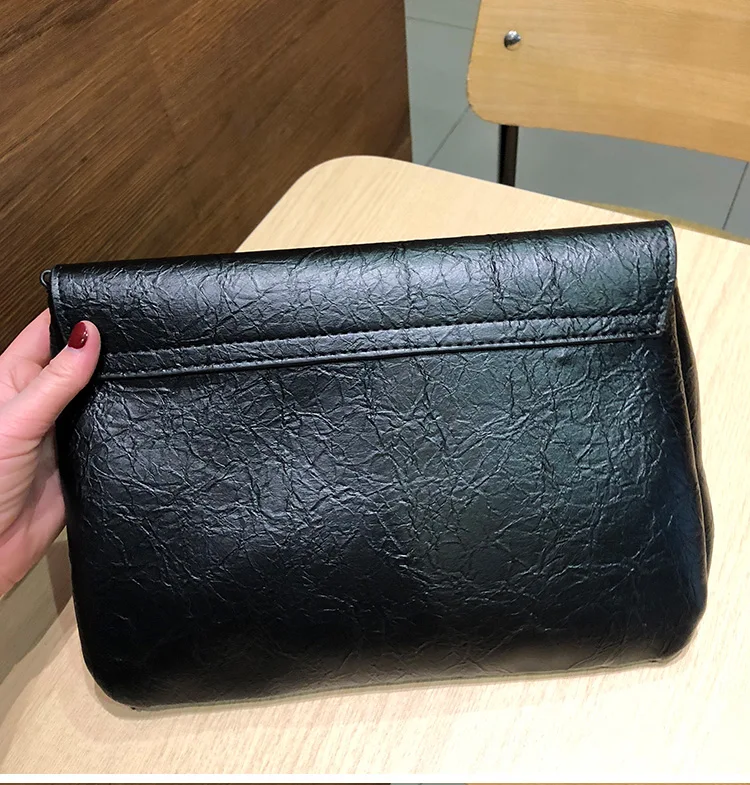 Title 9, Ladies Large Capacity Chain Shoulder All-match ...